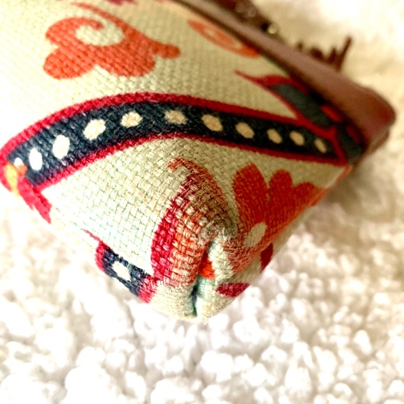 Spartina Wristlet Bag Linen & Leather - Picture 10 of 10